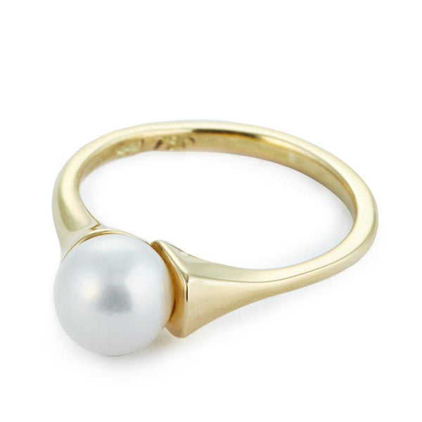 Celestial Elegance 18ct Gold Freshwater Pearl Ring